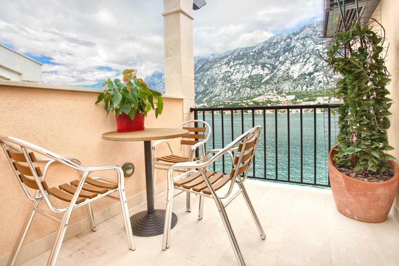 Apartments Rozer Kotor Exteriér fotografie